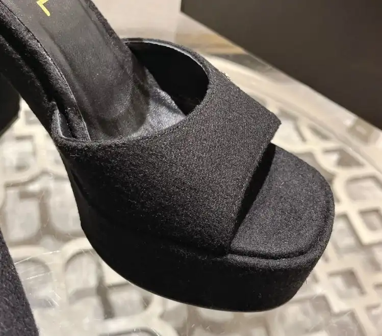 hype Chanel Sandals