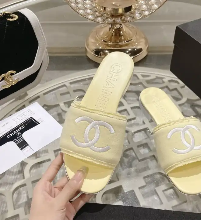 hype Chanel Slippers