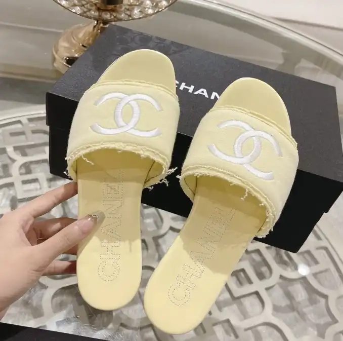 hype Chanel Slippers