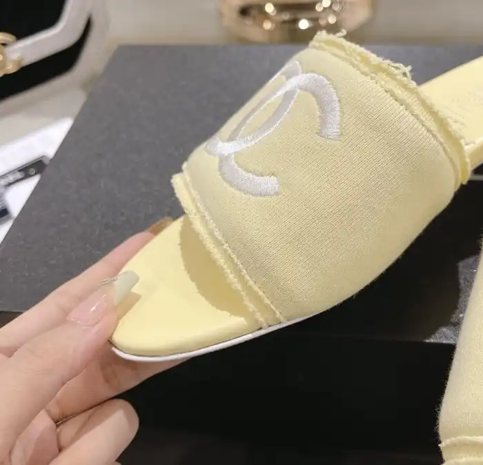 hype Chanel Slippers