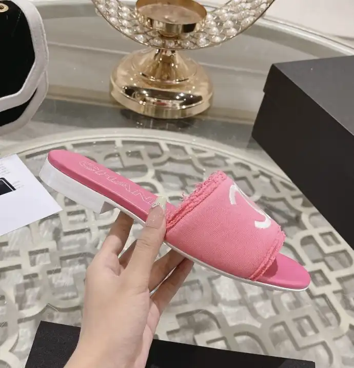 hype Chanel Slippers