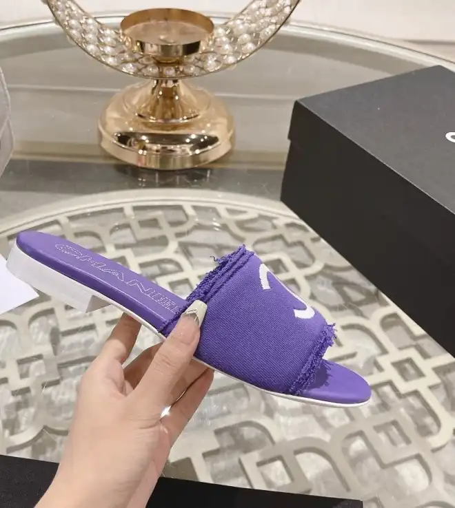 hype Chanel Slippers