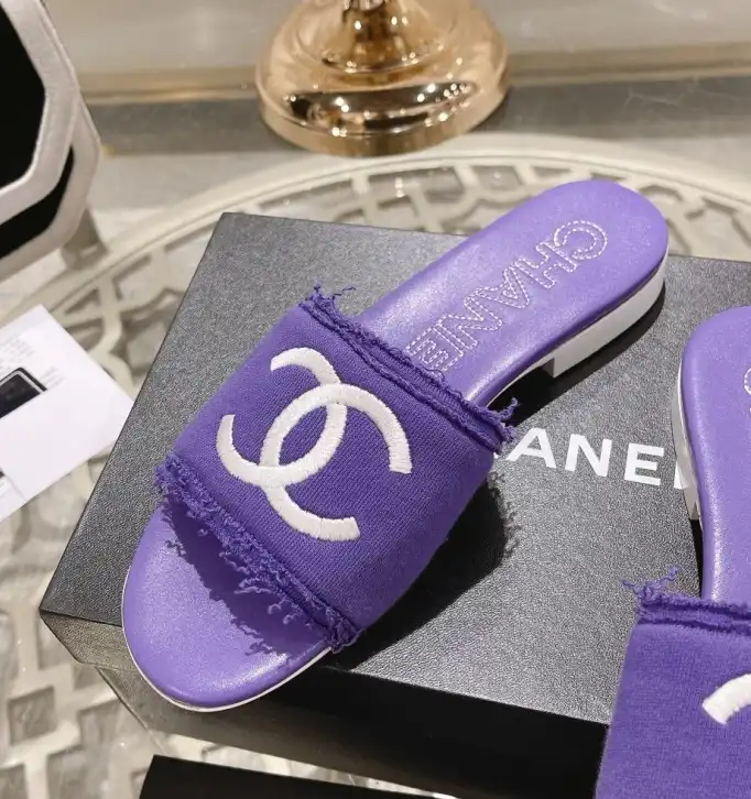 hype Chanel Slippers