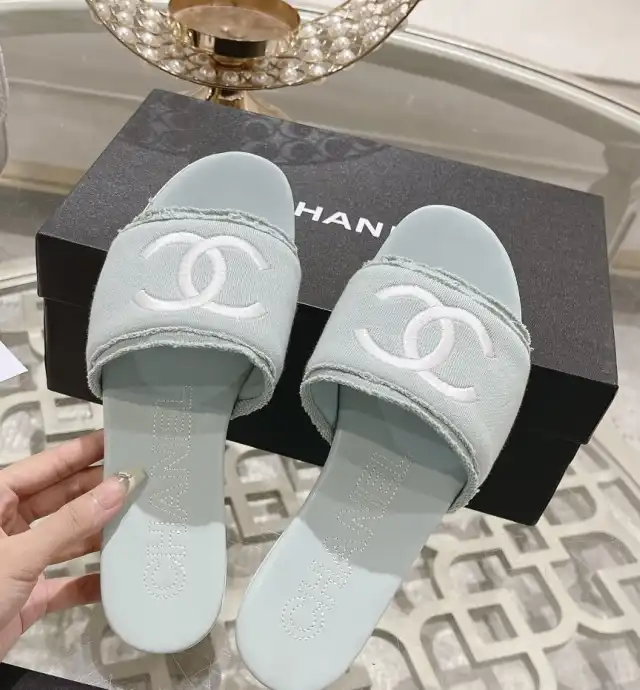 hype Chanel Slippers