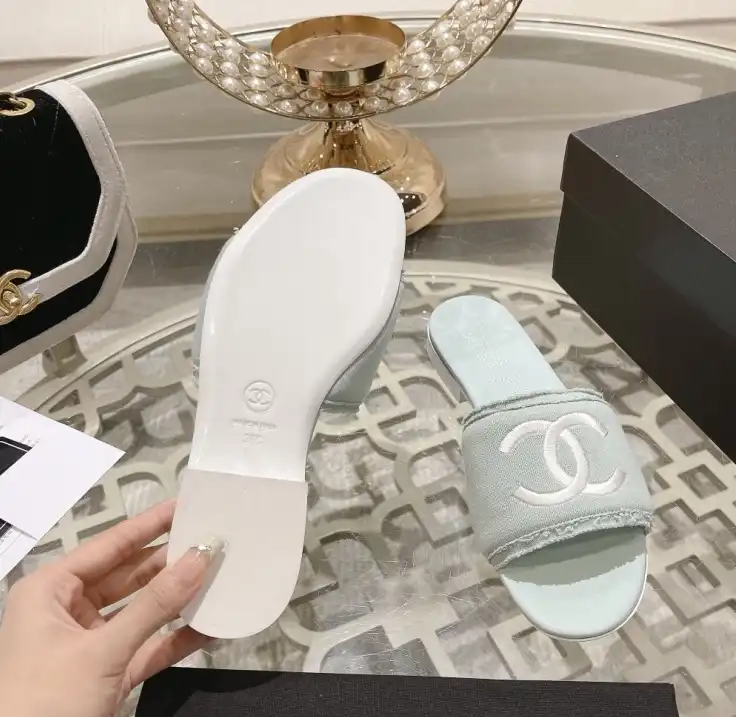 hype Chanel Slippers