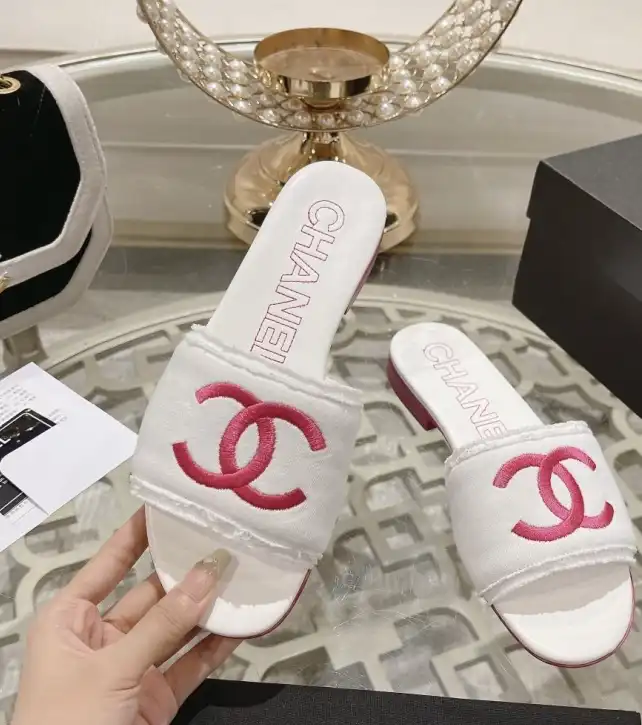 hype Chanel Slippers