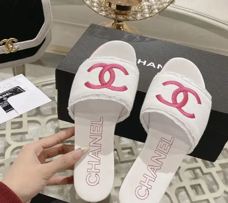 hype Chanel Slippers