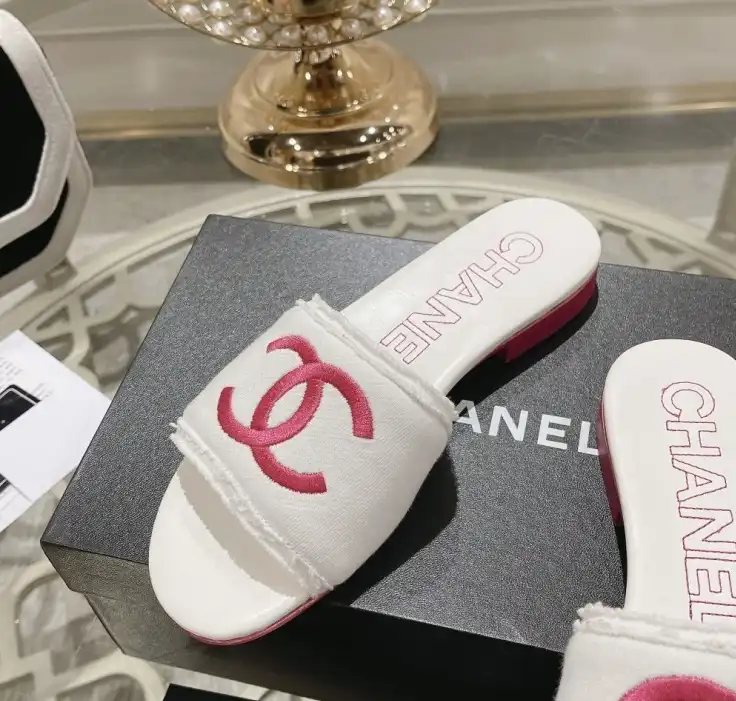 hype Chanel Slippers