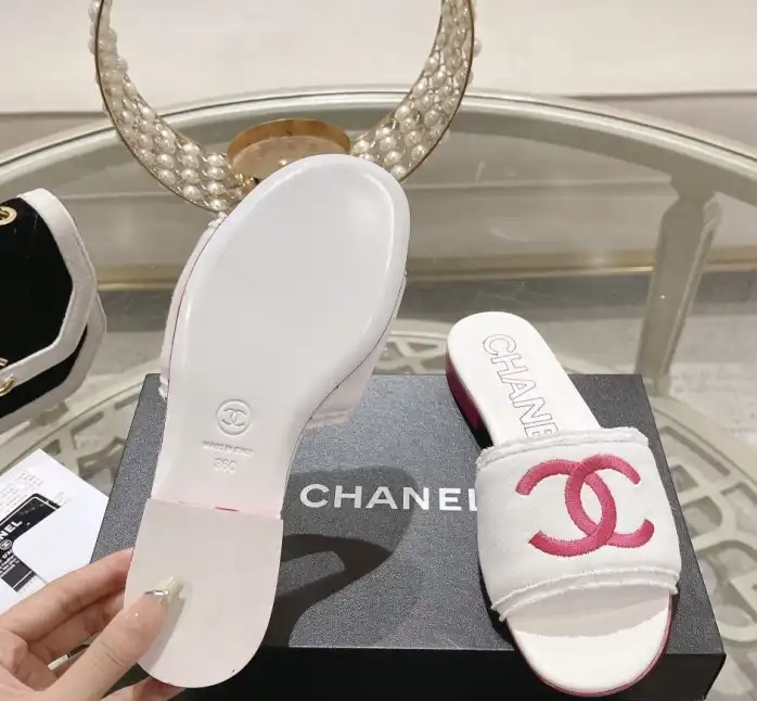 hype Chanel Slippers