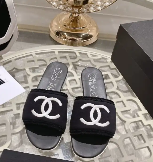 hype Chanel Slippers