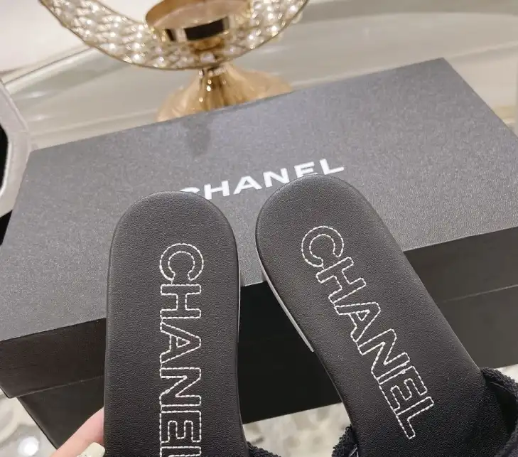 hype Chanel Slippers