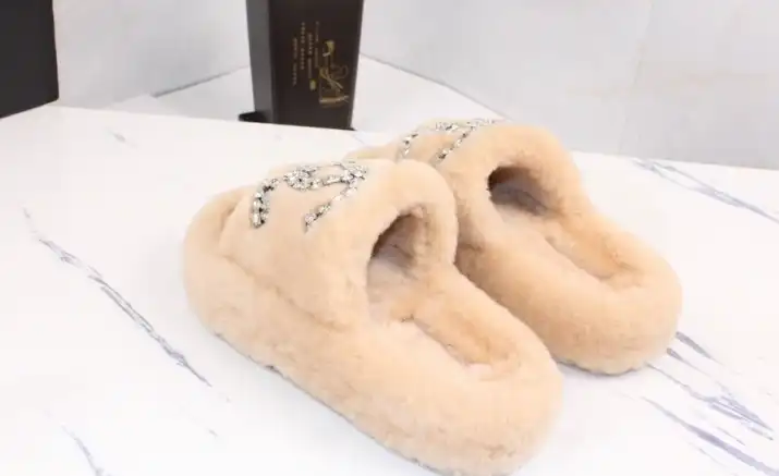 hype Chanel Slippers