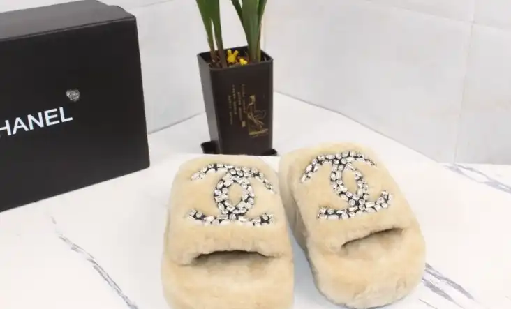 hype Chanel Slippers