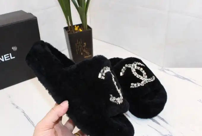 hype Chanel Slippers