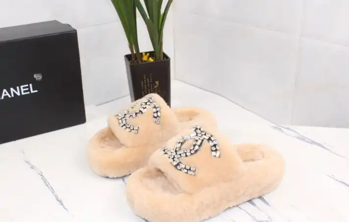 hype Chanel Slippers