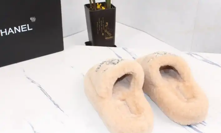 hype Chanel Slippers