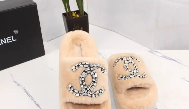 hype Chanel Slippers