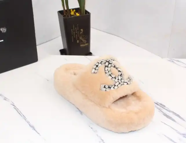 hype Chanel Slippers