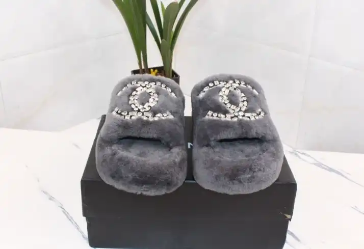 hype Chanel Slippers