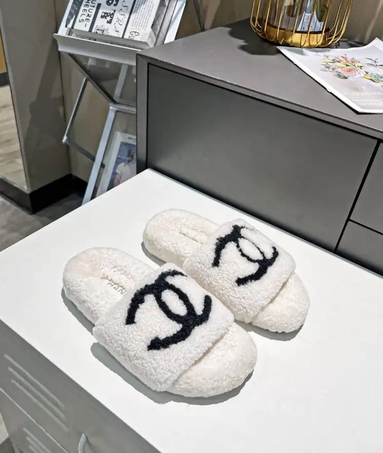 hype Chanel Slippers