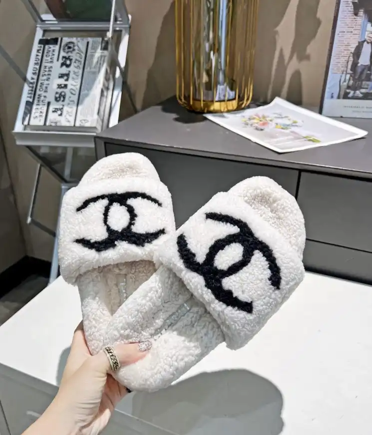 hype Chanel Slippers