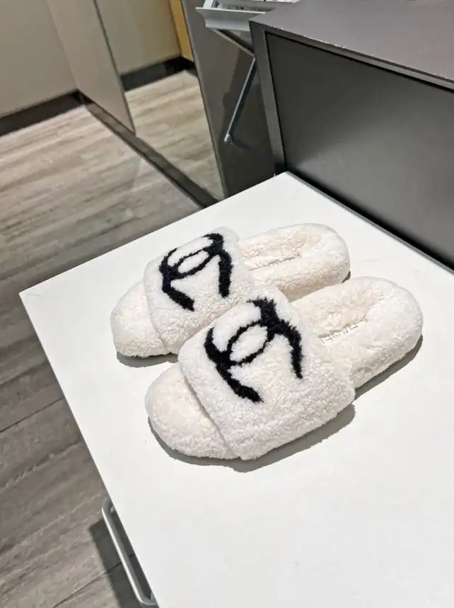 hype Chanel Slippers