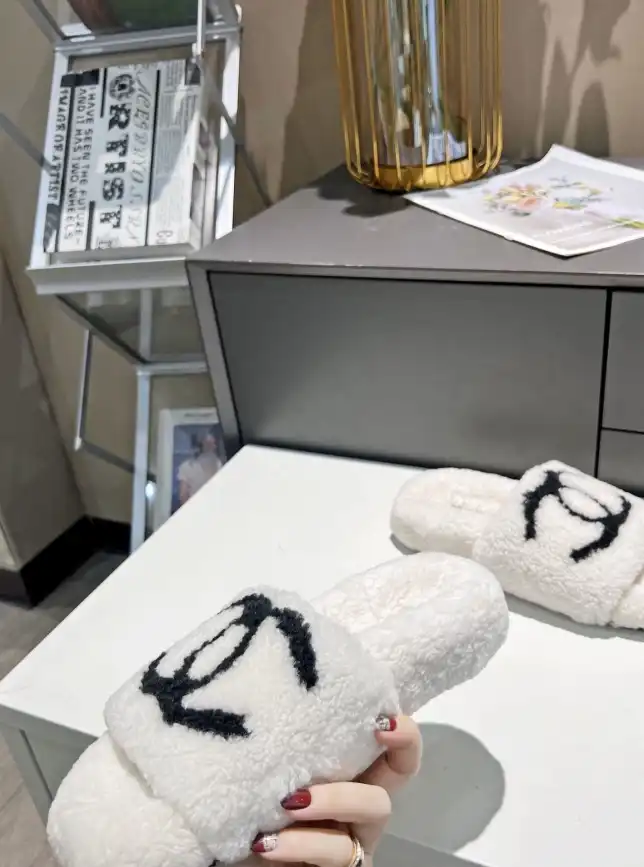 hype Chanel Slippers