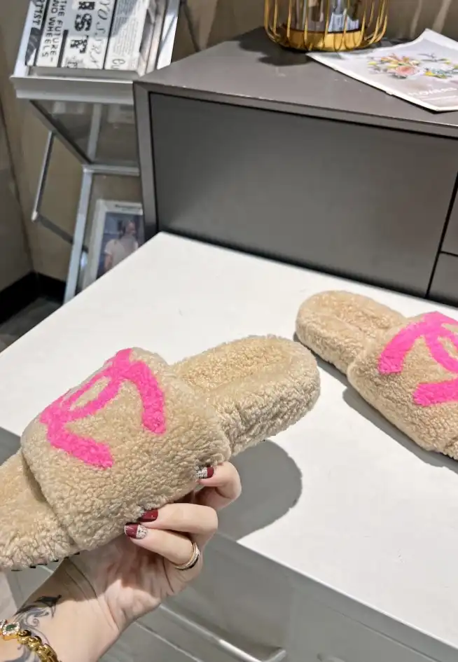 hype Chanel Slippers