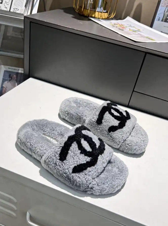 hype Chanel Slippers