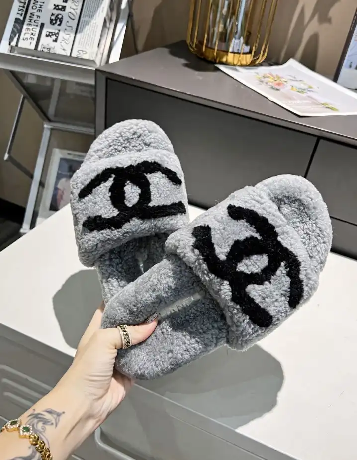 hype Chanel Slippers