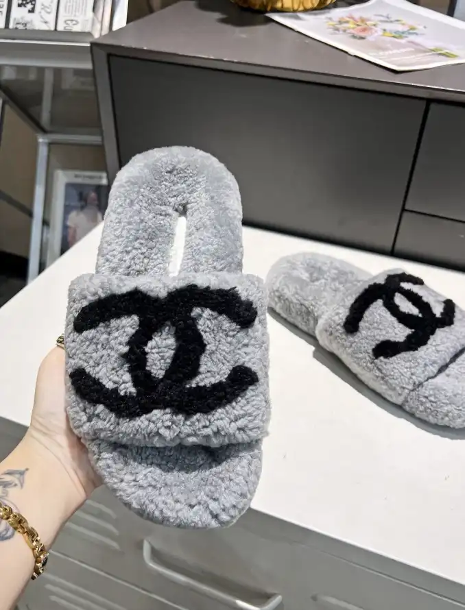 hype Chanel Slippers