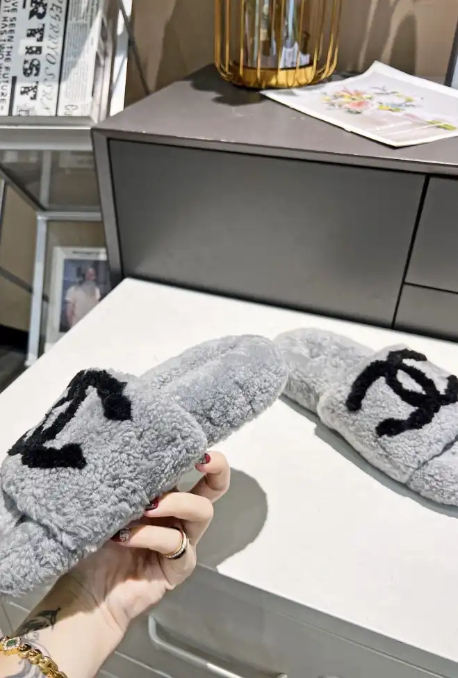 hype Chanel Slippers