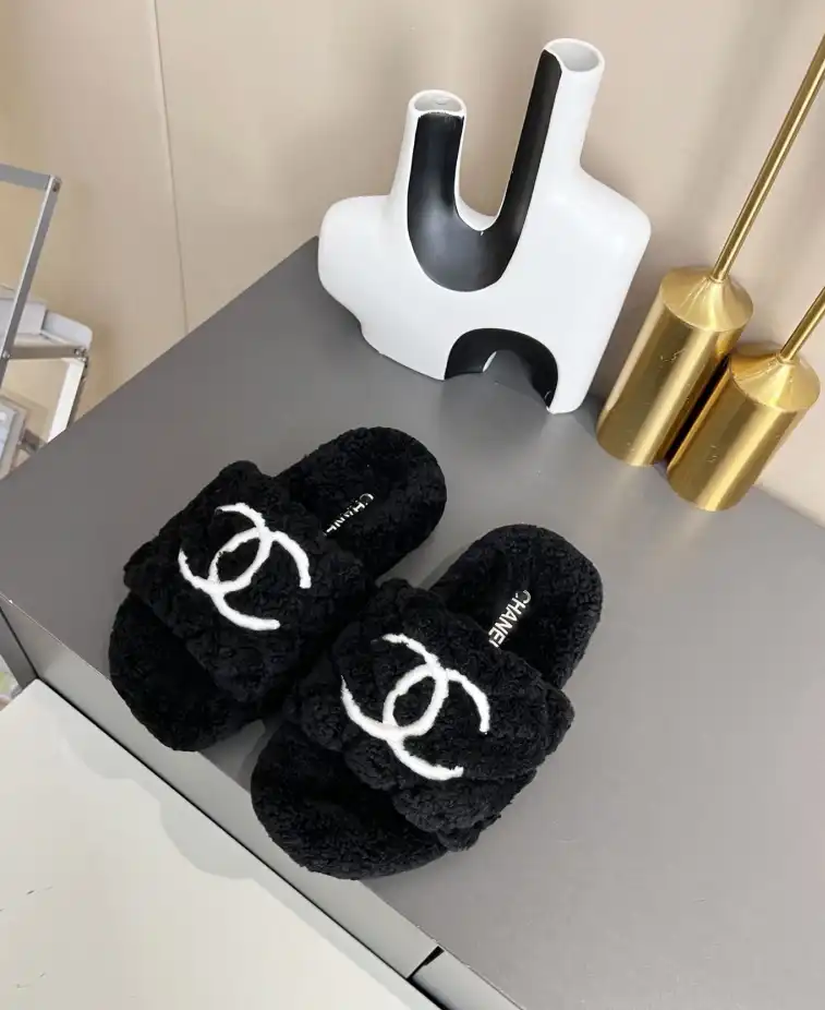 hype Chanel Slippers