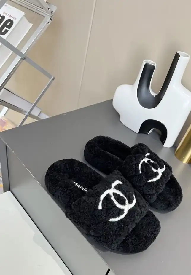 hype Chanel Slippers