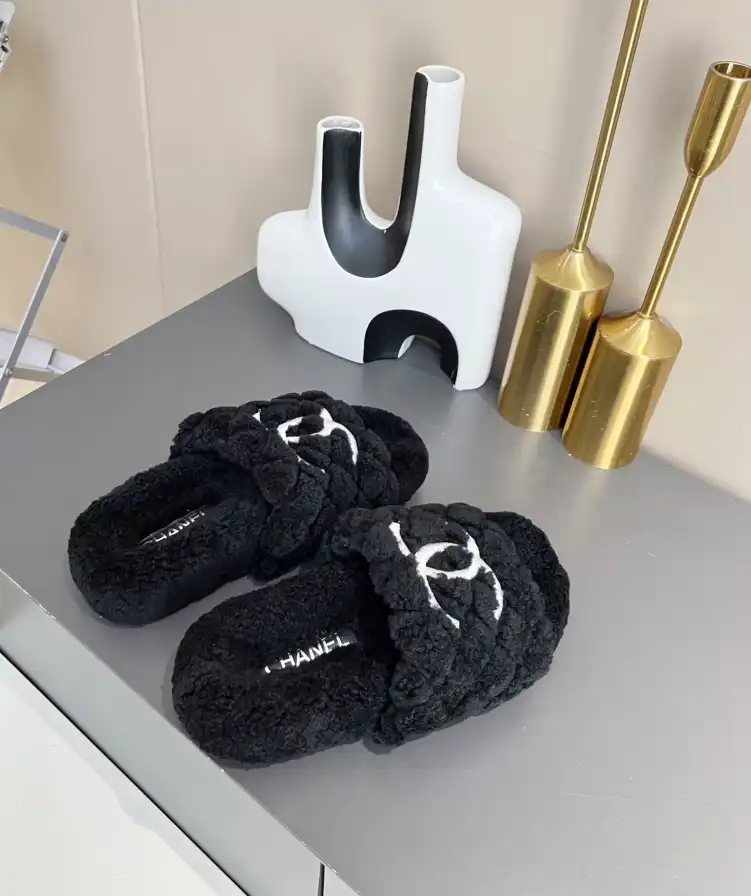 hype Chanel Slippers