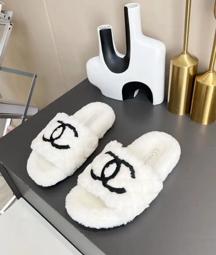 hype Chanel Slippers