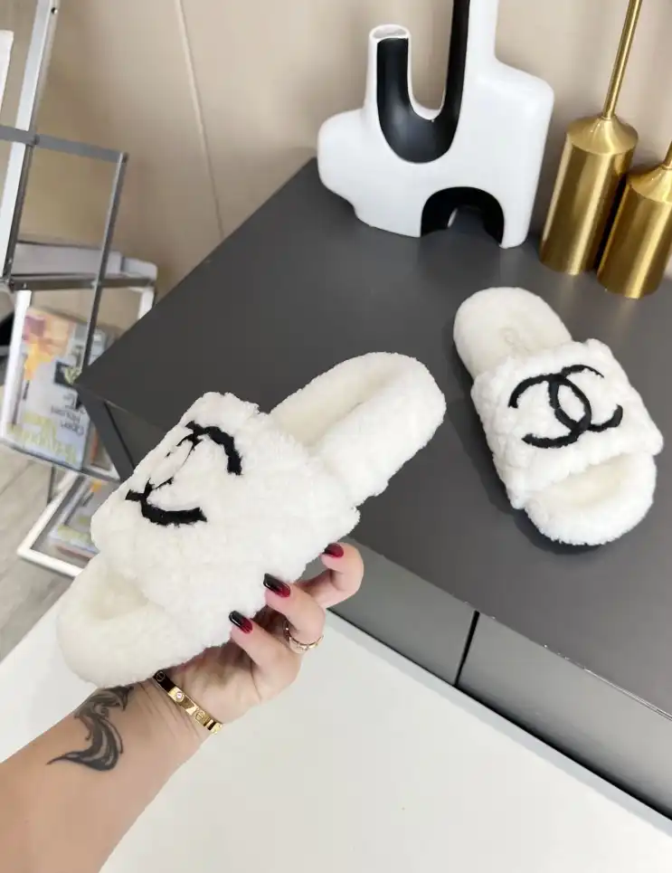 hype Chanel Slippers