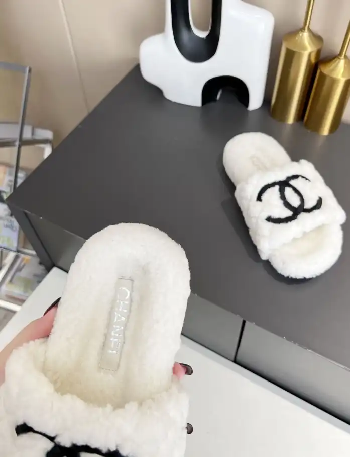 hype Chanel Slippers