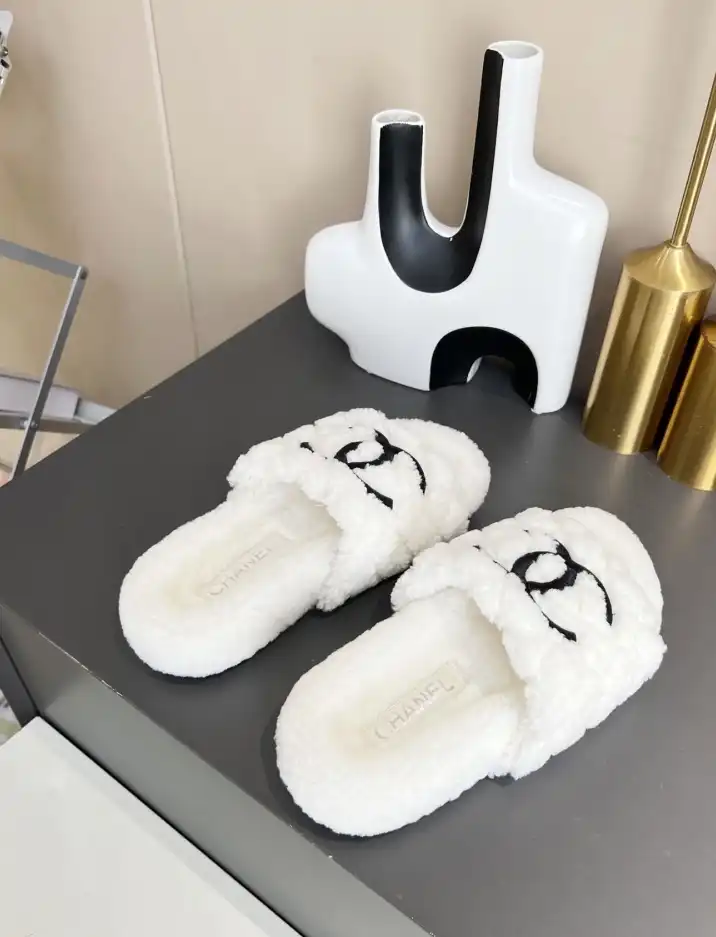 hype Chanel Slippers