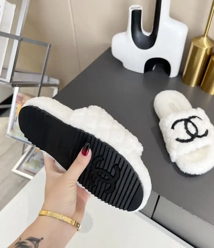 hype Chanel Slippers