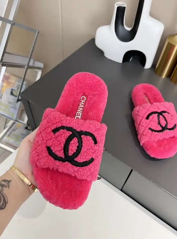 hype Chanel Slippers