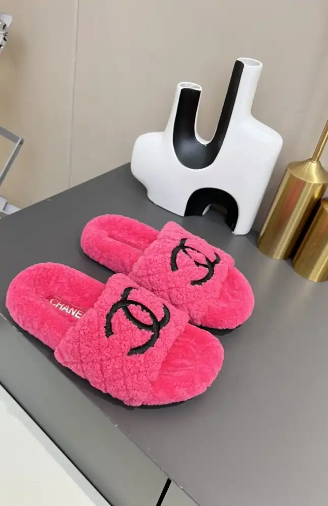 hype Chanel Slippers