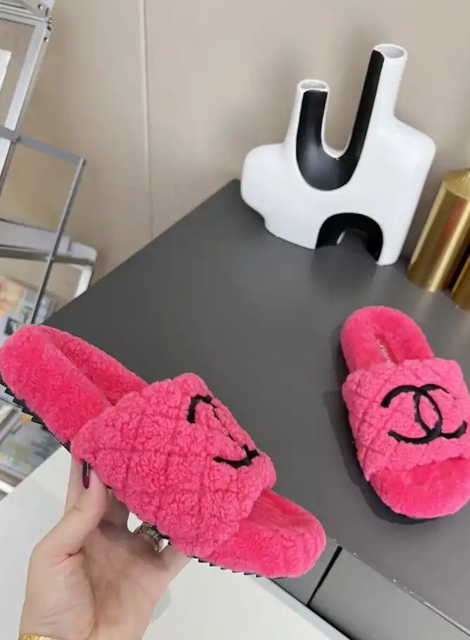 hype Chanel Slippers