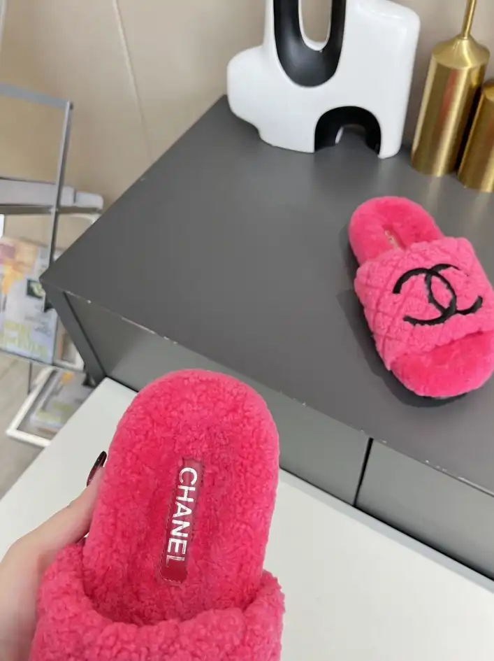 hype Chanel Slippers