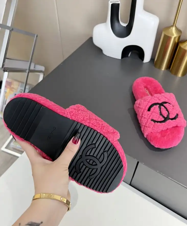 hype Chanel Slippers