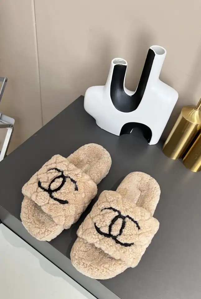 hype Chanel Slippers