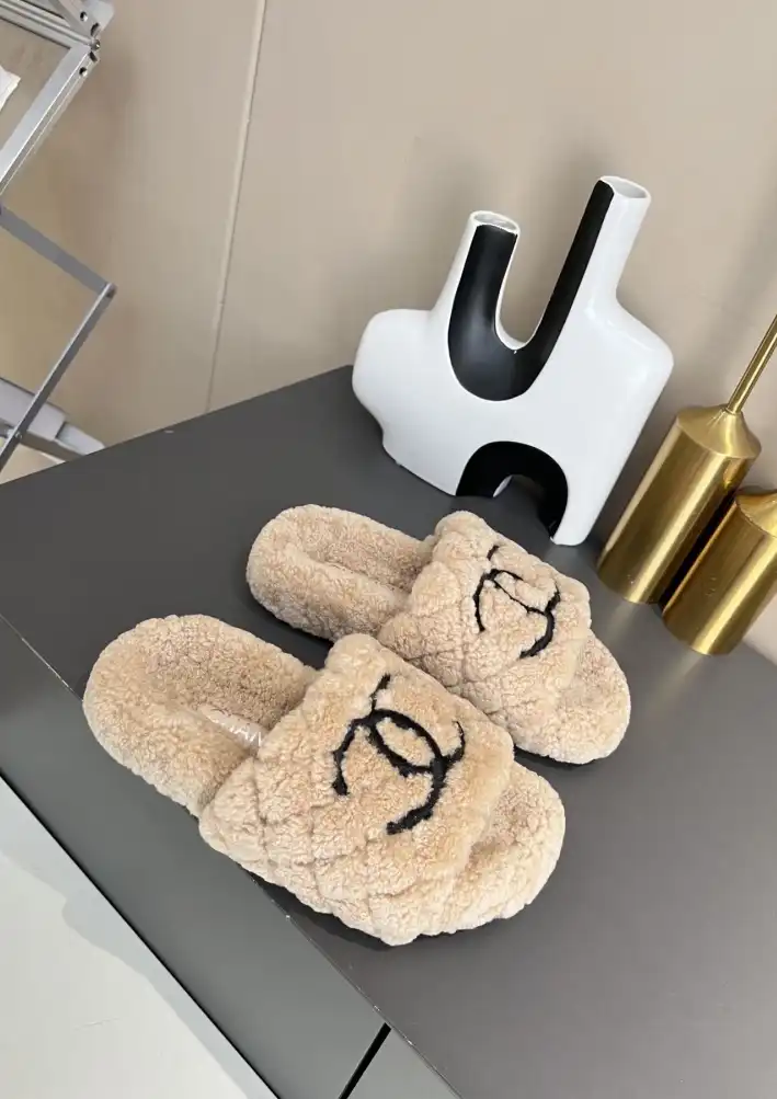 hype Chanel Slippers