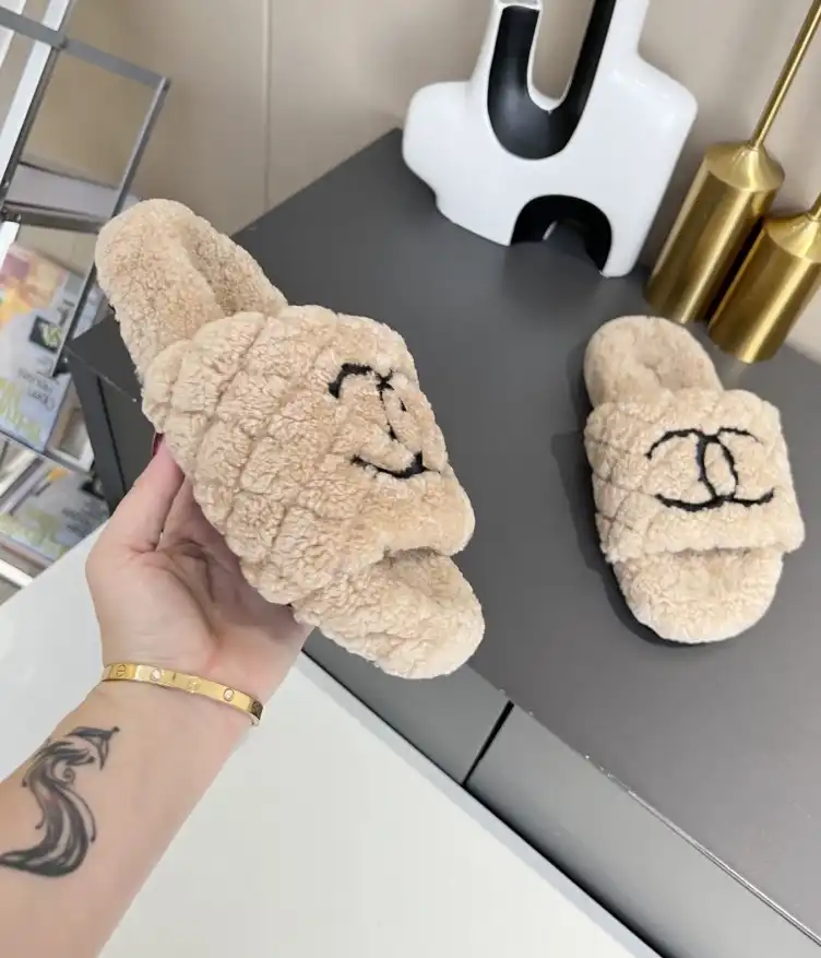 hype Chanel Slippers