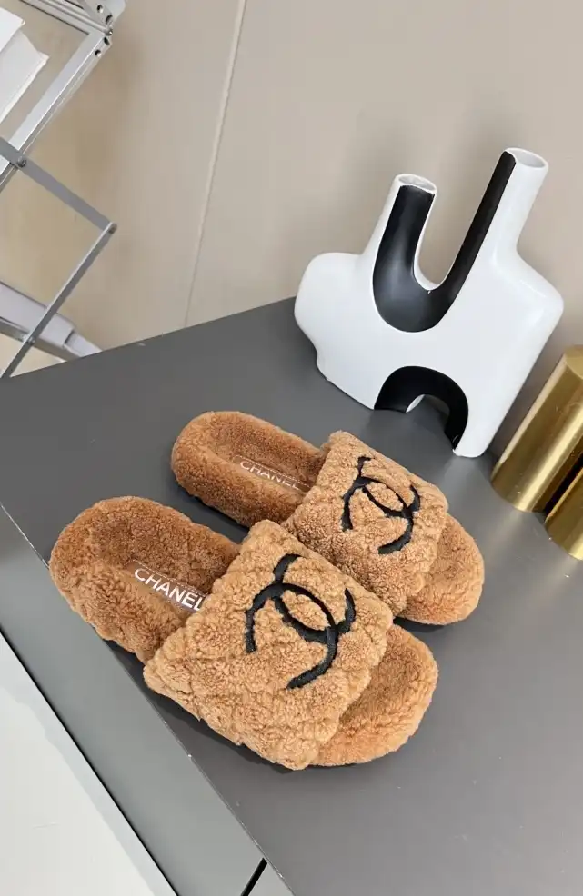 hype Chanel Slippers