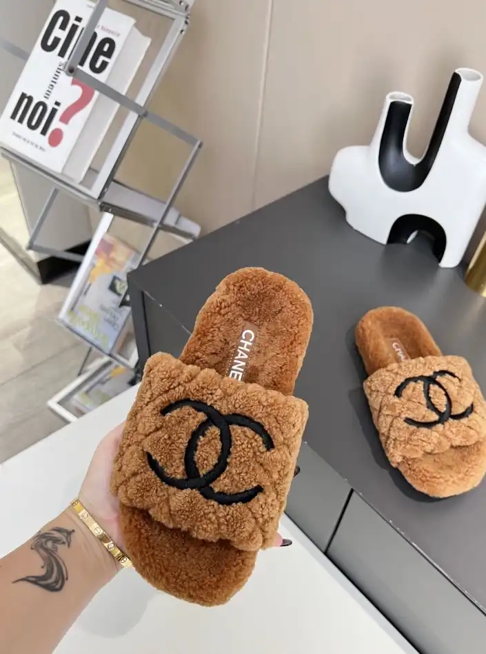 hype Chanel Slippers